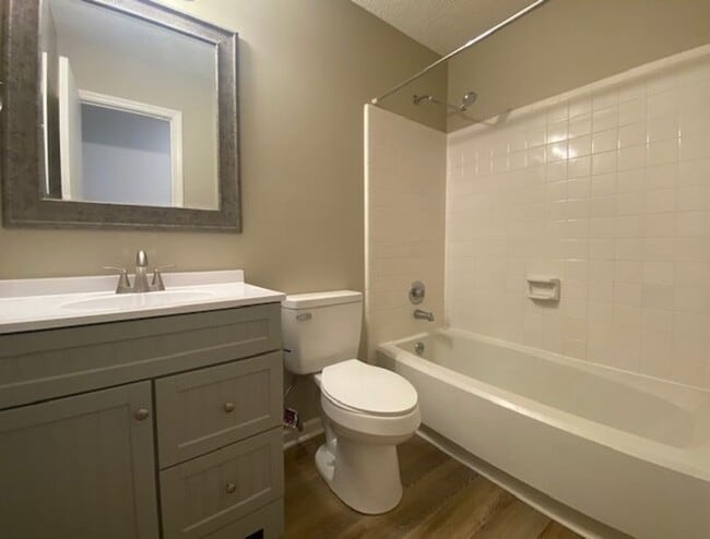 Building Photo - Pineville- Ranch townhome- Remolded 2 bed,...