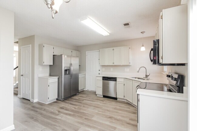 Building Photo - 6927 Ayrshire Glen Pl