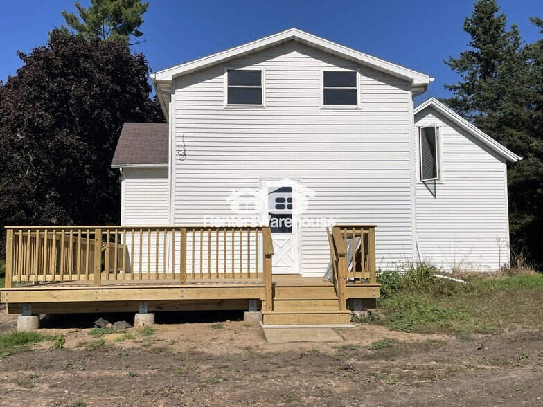 Building Photo - 1320 County Rd A