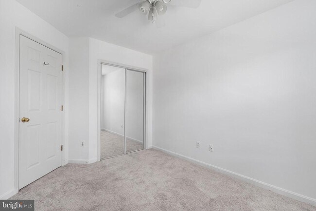 Building Photo - 18506 Carriage Walk Cir