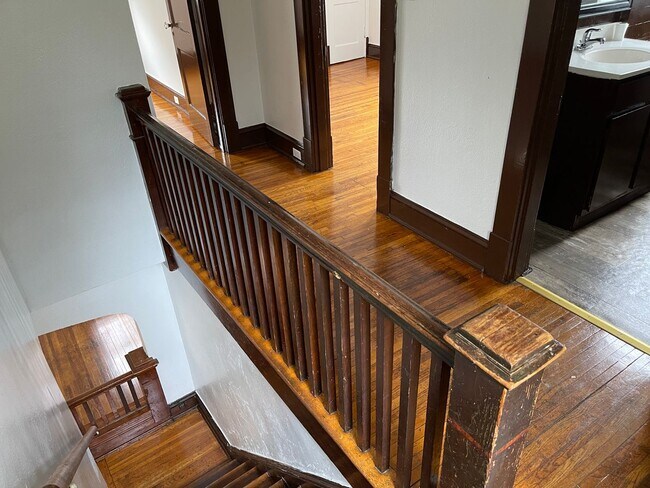 Building Photo - Single Family Home in The Heart of Lynchburg