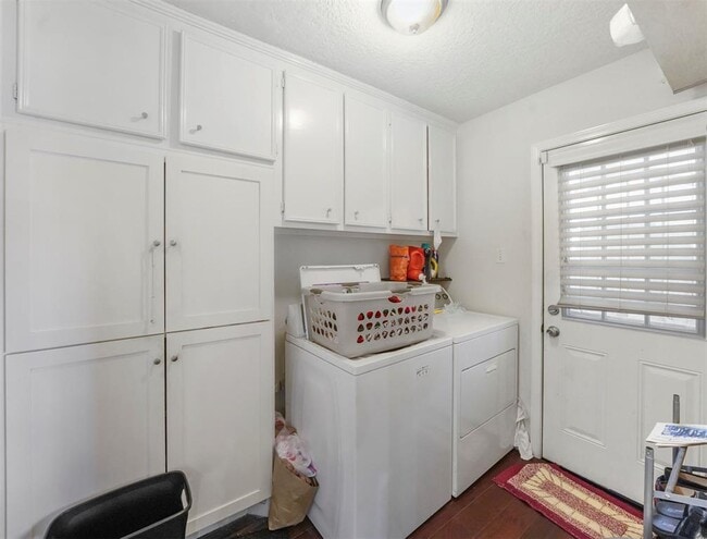 Building Photo - 11738 Wickchester Ln