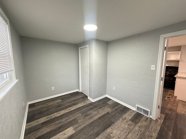 Building Photo - Cozy 2 Bed, 1 Bath Home in Jefferson Hills - Available Immediately!