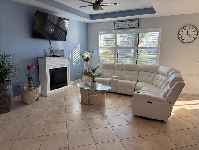 Building Photo - 2599 Marton Oak Blvd