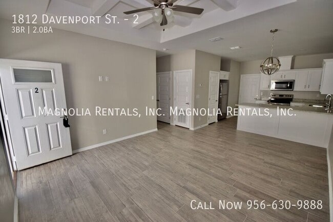 Building Photo - 1812 Davenport St