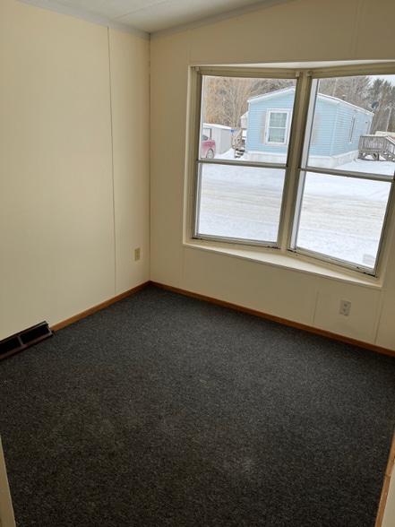 Building Photo - 20 Harriman Cove Rd