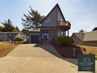 Building Photo - 798 SE 37th Ct