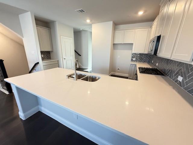 Building Photo - 305 Blackthorne Dr
