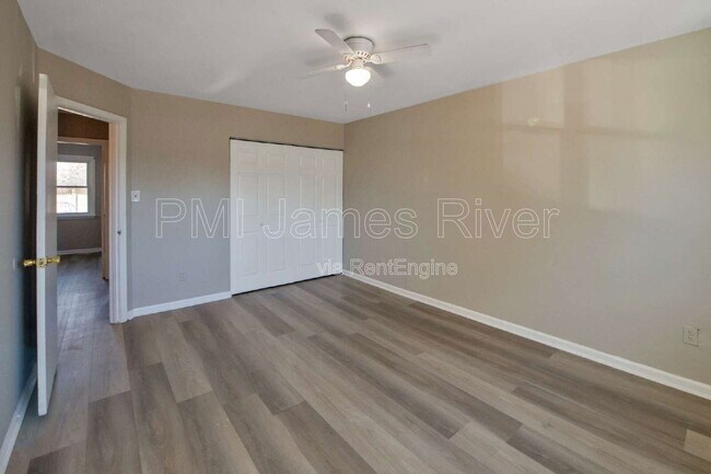 Building Photo - 6112 Keydet Ct