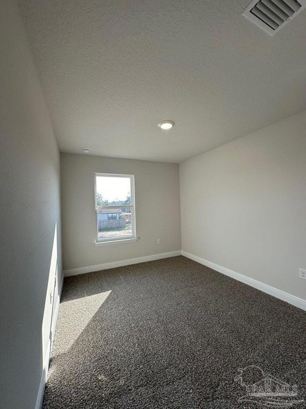 Building Photo - 5737 Stellarjay St