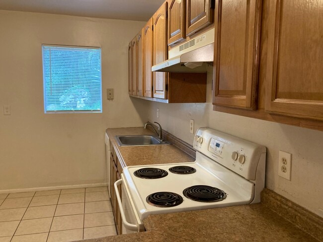 Building Photo - 609 SW 75th St