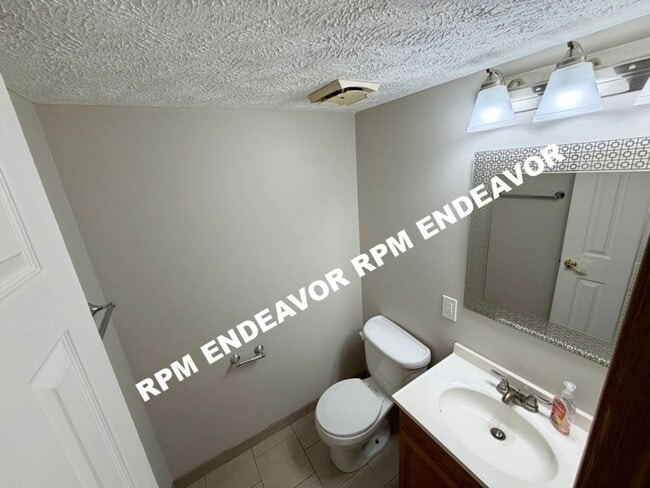 Building Photo - 1368 Deerfield Estates Dr