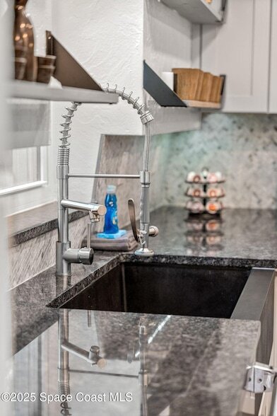 Building Photo - 1428 Rose Ct