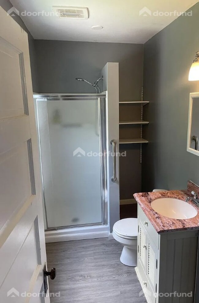 Building Photo - 121 Delmont Ave