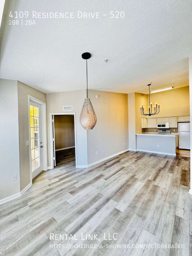 Building Photo - 4109 Residence Drive