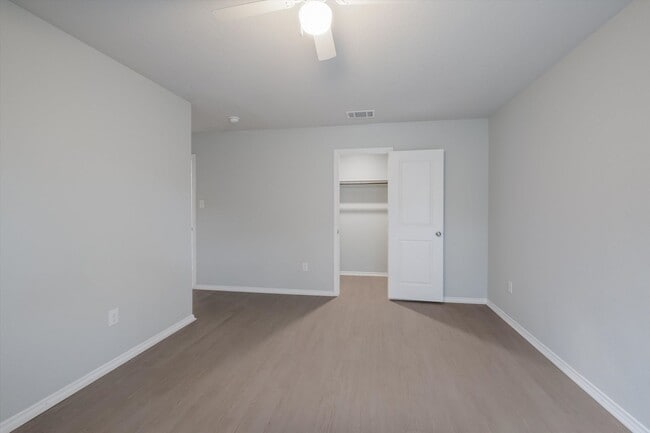 Building Photo - Open-Concept Living with New Flooring