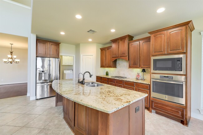 Building Photo - 27906 Colonial Point Dr