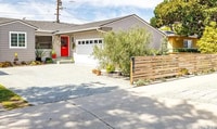 Building Photo - Beautiful 3 BEDROOM 2 BATH in Hawthorne with Garage. 1/2 off the 1st month of rent on OAC.