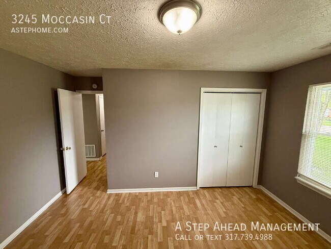 Building Photo - 3245 Moccasin Ct