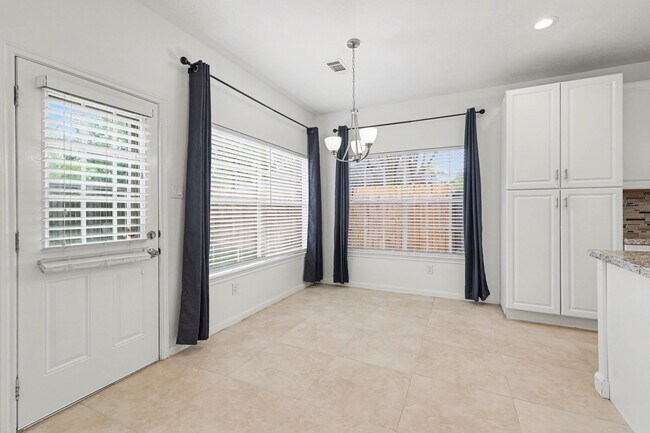 Building Photo - 17907 Stoney Glade Ct