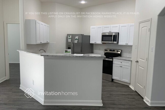 Building Photo - 1040 English Ivy Dr