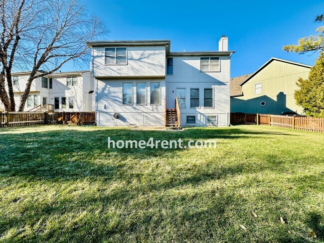 Building Photo - Blue Valley Northwest home on a cul-de-sac w/ granite counters, ss appliances and fenced yard!