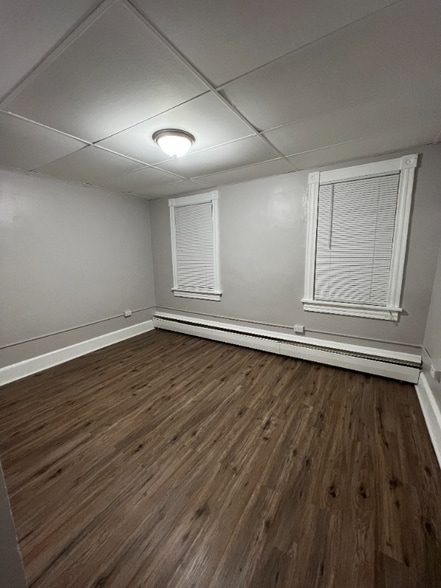 Building Photo - 64 N Sherman St