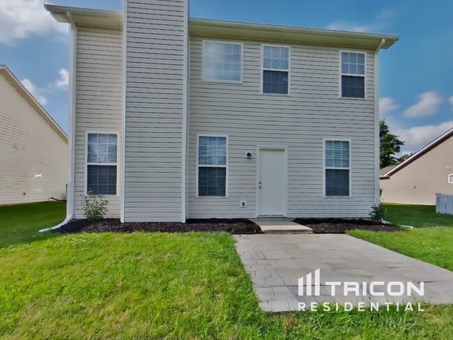 Building Photo - 10867 Muddy River Rd