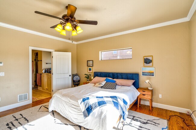 Building Photo - 1085 Diamond Rim Dr