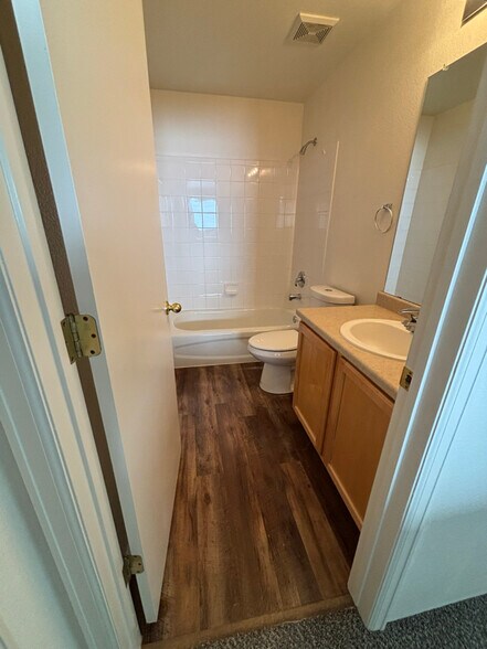 Building Photo - 4601 N Orleans St