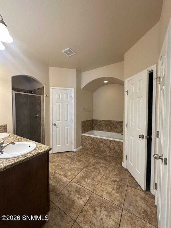 Building Photo - 7352 Vista De Sobre Dr