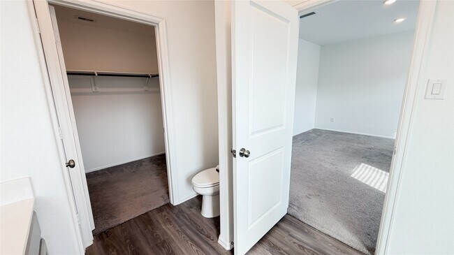 Building Photo - 22632 Malvicino Dr