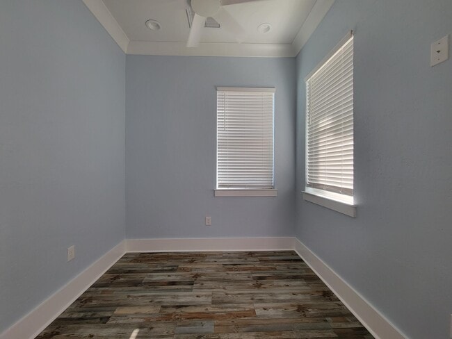 Building Photo - 1030 N County Hwy 393