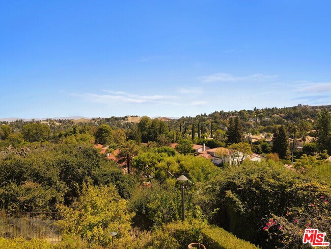 Building Photo - 4230 Park Alisal