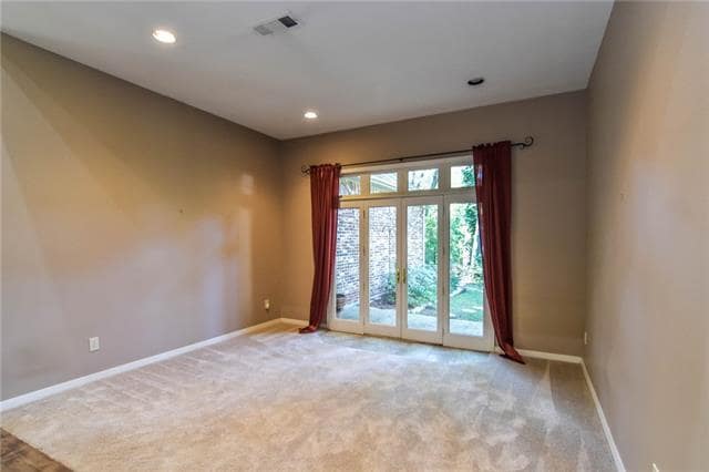 Building Photo - 1113 Shady Oaks Cir