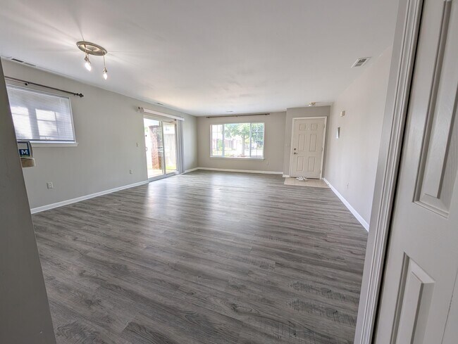 Building Photo - 22063 Fairlane Blvd