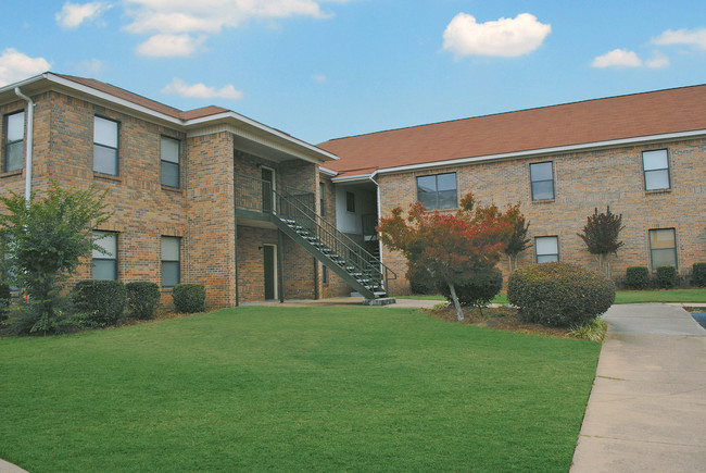 Building Photo - Griffin Village Apartments