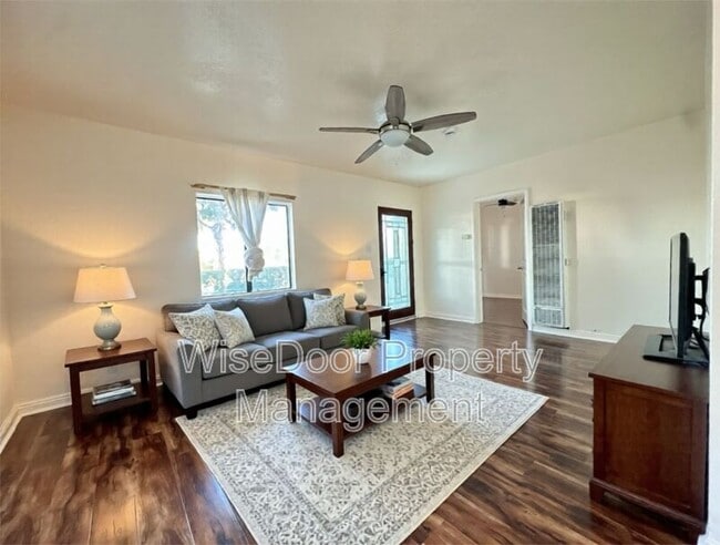 Building Photo - 6204 Gretna Ave