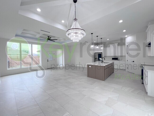Building Photo - Beautiful 3 bedroom/ 2.5 bath Home in Edinburg - $500 off the First Month Rent!!!