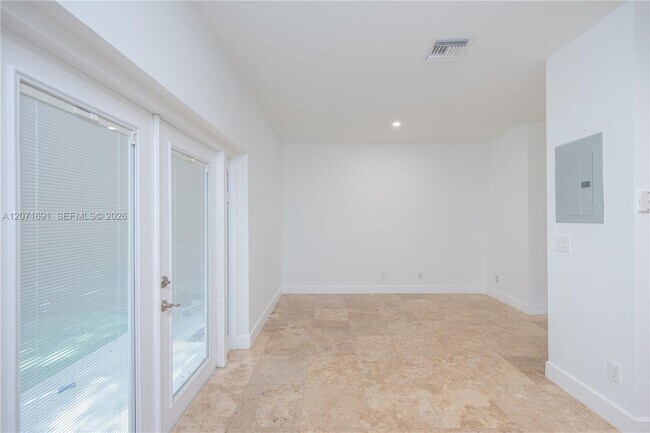 Building Photo - 16219 Emerald Cove Rd
