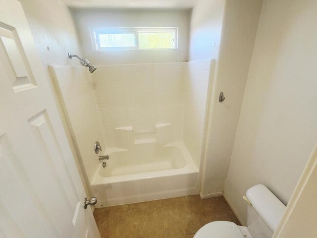 Building Photo - 1330 Wendell Cutting Ct