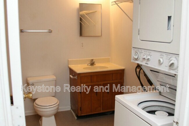 Building Photo - 1375 Thompsonville Ln