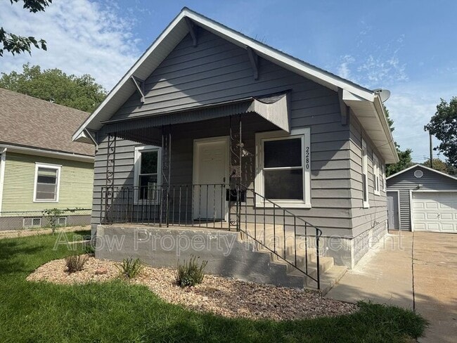Primary Photo - 2280 Sheldon St