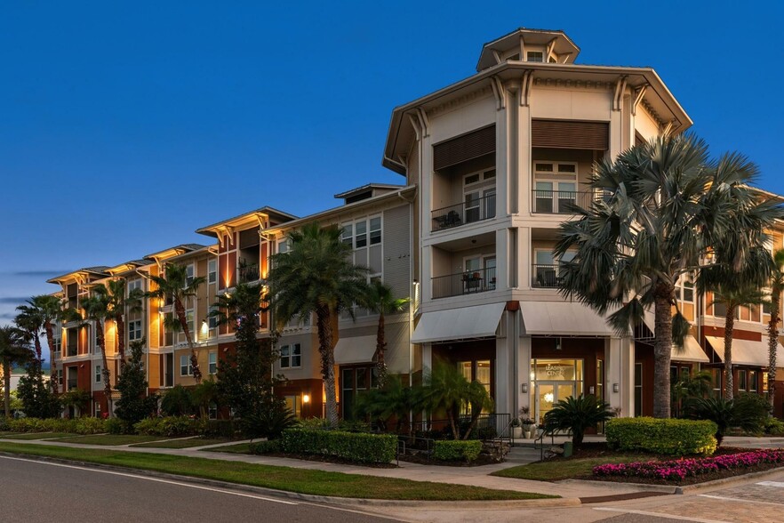 Primary Photo - Venue at Lakewood Ranch