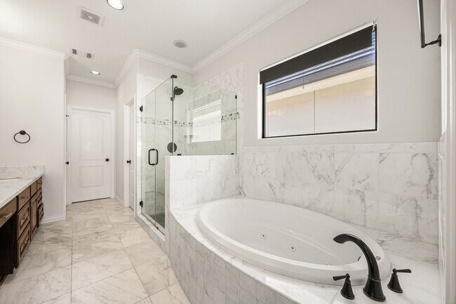 Building Photo - 7227 Laguna Villas