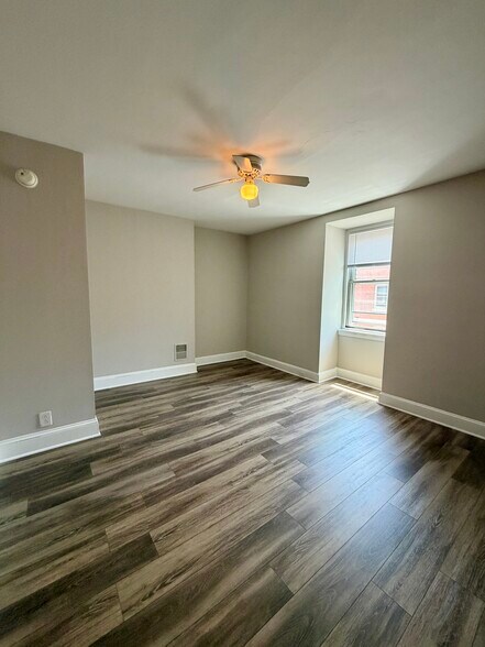 Building Photo - 4047 Sansom St