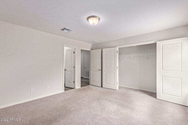 Building Photo - 1060 Palo Verde Ave