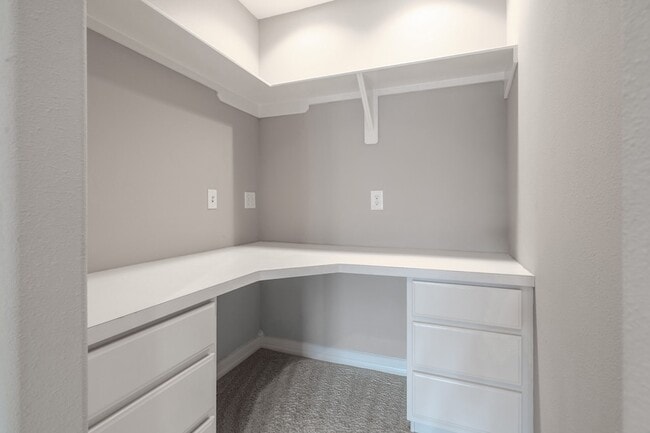 Building Photo - 12406 Santiago Cove Ln