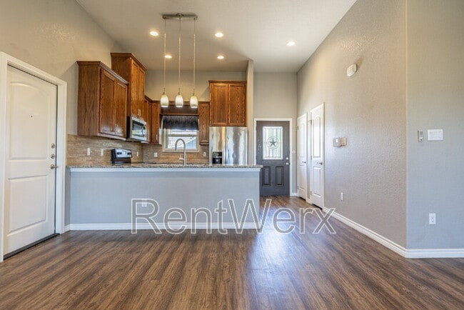 Building Photo - 120 Navarro Xing