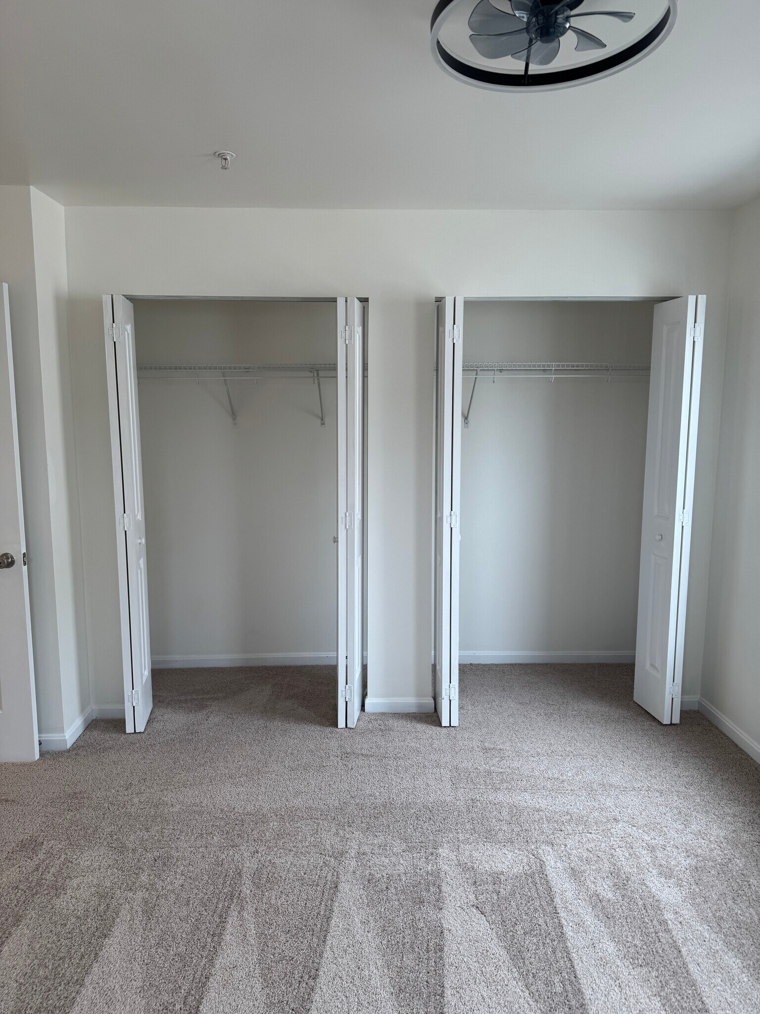 Bedroom 1 - 4630 Dillon St